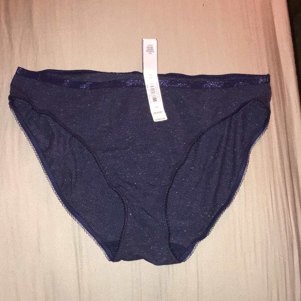 VS bikini